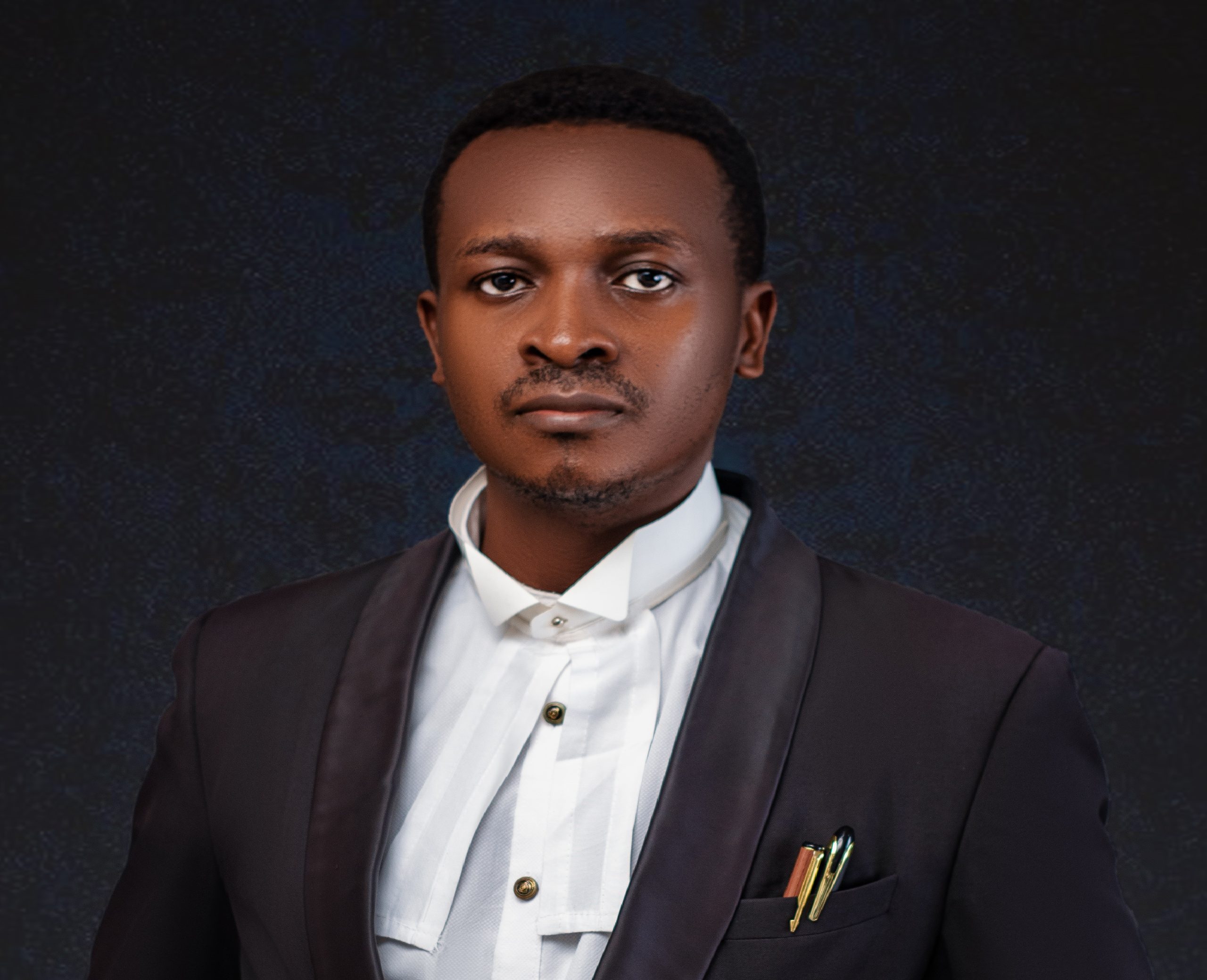 Onisowurun Sampson Esq Cropped Image Studio Picture 2